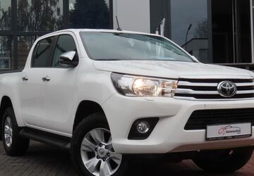 Toyota Hilux 235.188 km 23.900 &euro; Neuss 41469