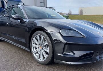 Porsche Taycan 2.600 km 86.900 &euro; Eisenberg 67304