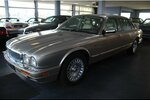 Jaguar XJ 4.0 Lang Automatik - Leder - Schiebedach - 119.865 km 19.980 &euro; Euskirchen 53881