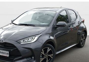 Toyota Yaris 1.700 km 22.860 &euro; Kassel 34125