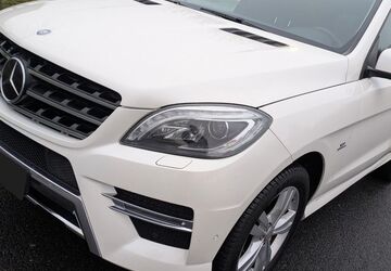 Mercedes-Benz ML 500 285.000 km 16.500 &euro; Berlin 12277