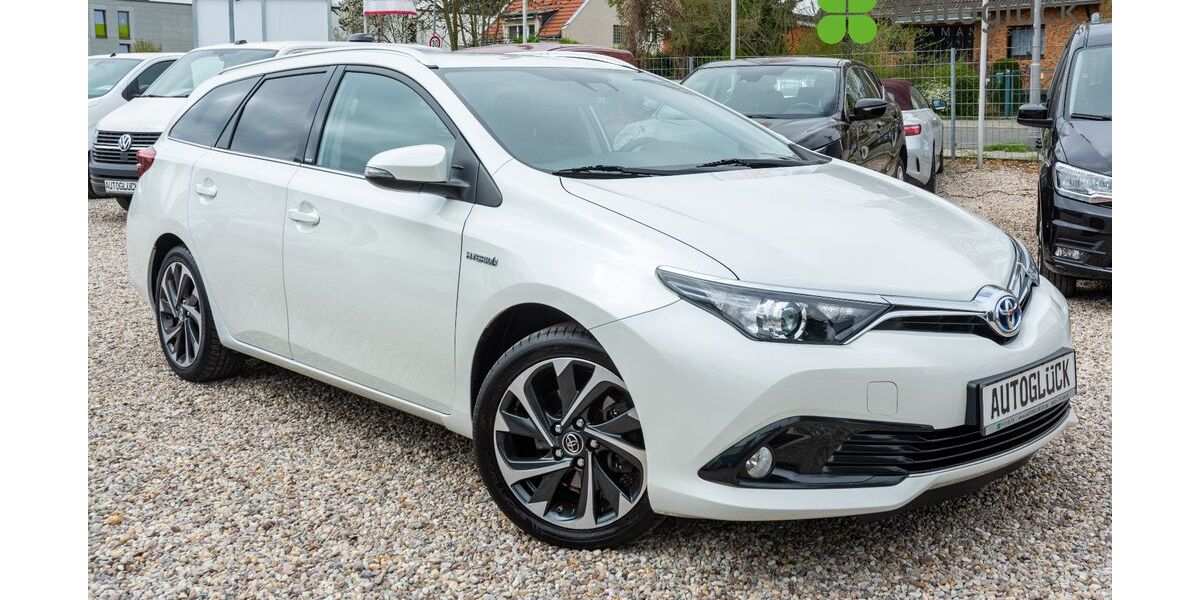 Toyota Auris 193.000 km 11.990 &euro; Berlin 12349