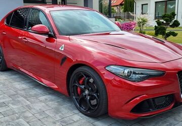 Alfa Romeo Giulia 56.000 km 49.900 &euro; Kraków 30-69