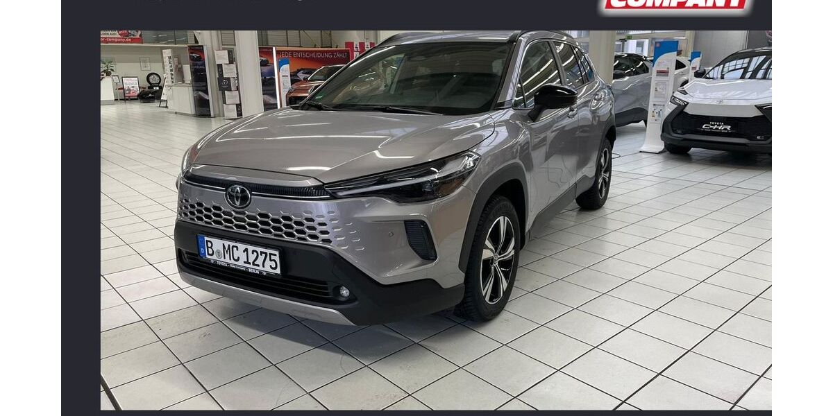 Toyota Corolla Cross 4.000 km 42.940 &euro; Berlin 13403