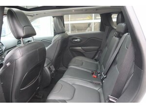 Jeep Cherokee Overland 4WD 76.550 km 24.990 &euro; Bad Endbach 35080