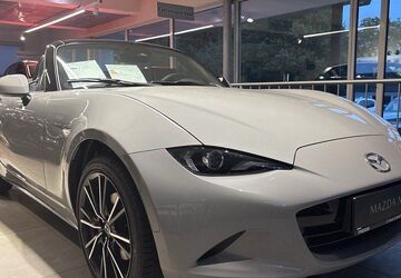 Mazda MX-5 2.467 km 33.950 &euro; Hamburg 22761
