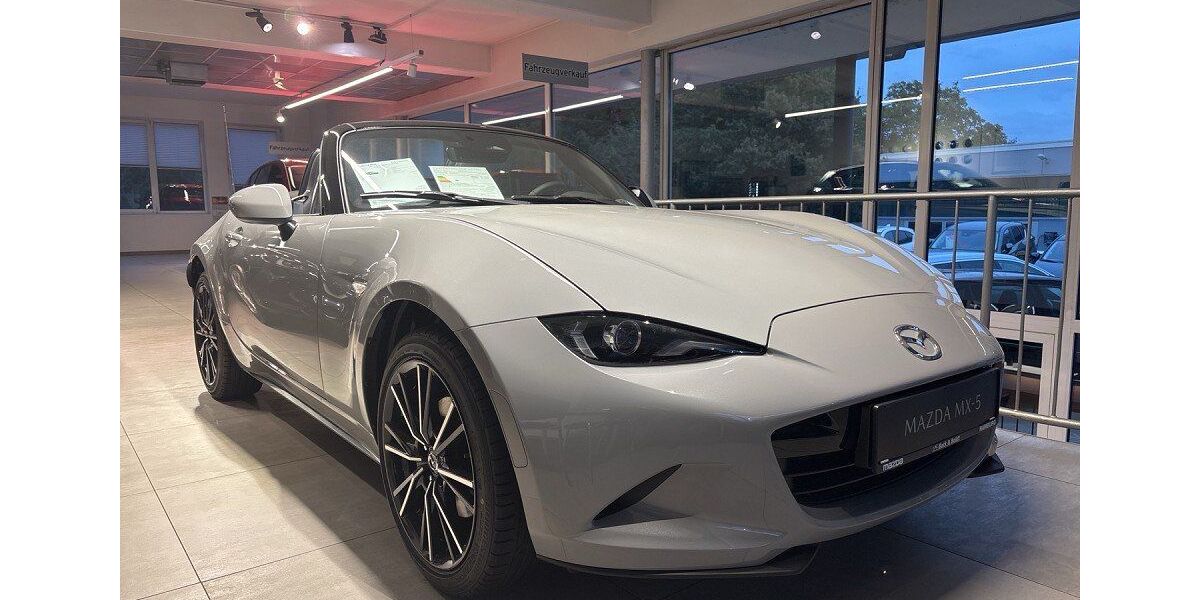 Mazda MX-5 2.467 km 33.950 &euro; Hamburg 22761