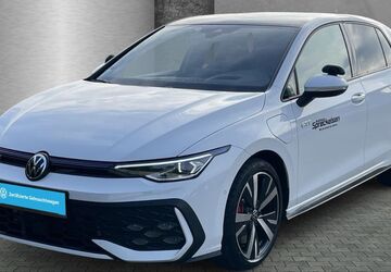 VW Golf 4.000 km 38.290 &euro; Stade 21682