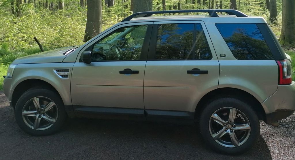 Land Rover Freelander 225.476 km 5.299 &euro; Hassel 39596