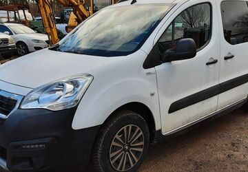 Peugeot Partner Tepee 154.000 km 7.250 &euro; Eisfeld 98673