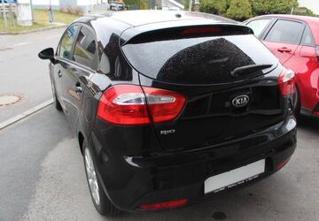 Kia Rio 113.000 km 4.190 &euro; Saldenburg 94163
