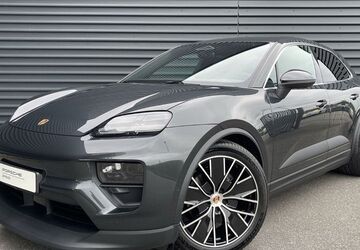 Porsche Macan 6.990 km 83.750 &euro; Papendorf 18059
