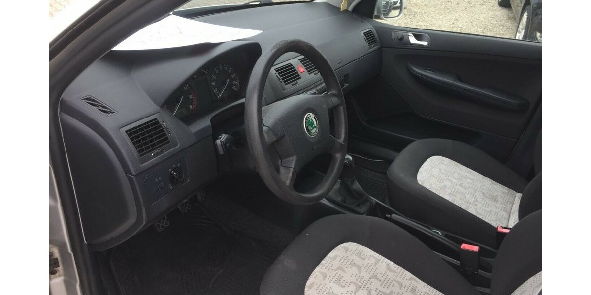 Skoda Fabia Ambiente,Tüv 03/27! 194.000 km 1.450 &euro; Himmelkron 95502