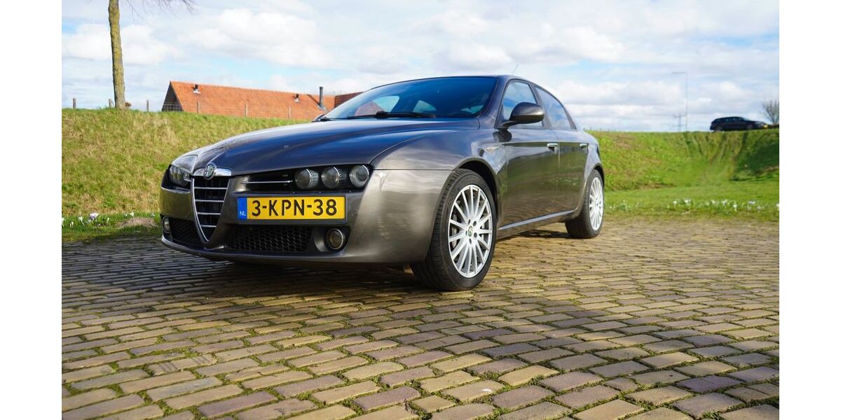 Alfa Romeo 159 145.500 km 8.950 &euro; Dodewaard 