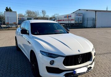 Maserati Levante 198.000 km 22.300 &euro; Mönchengladbach 41065