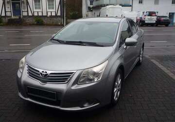 Toyota Avensis 311.652 km 4.900 &euro; Gummersbach-Rebbelroth 51645