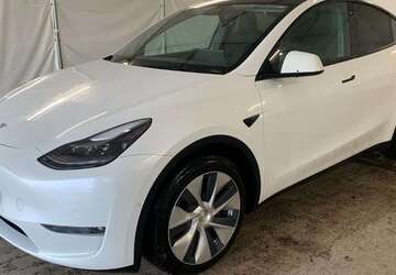 Tesla Model Y 48.915 km 33.450 &euro; Herges-Hallenberg 98587