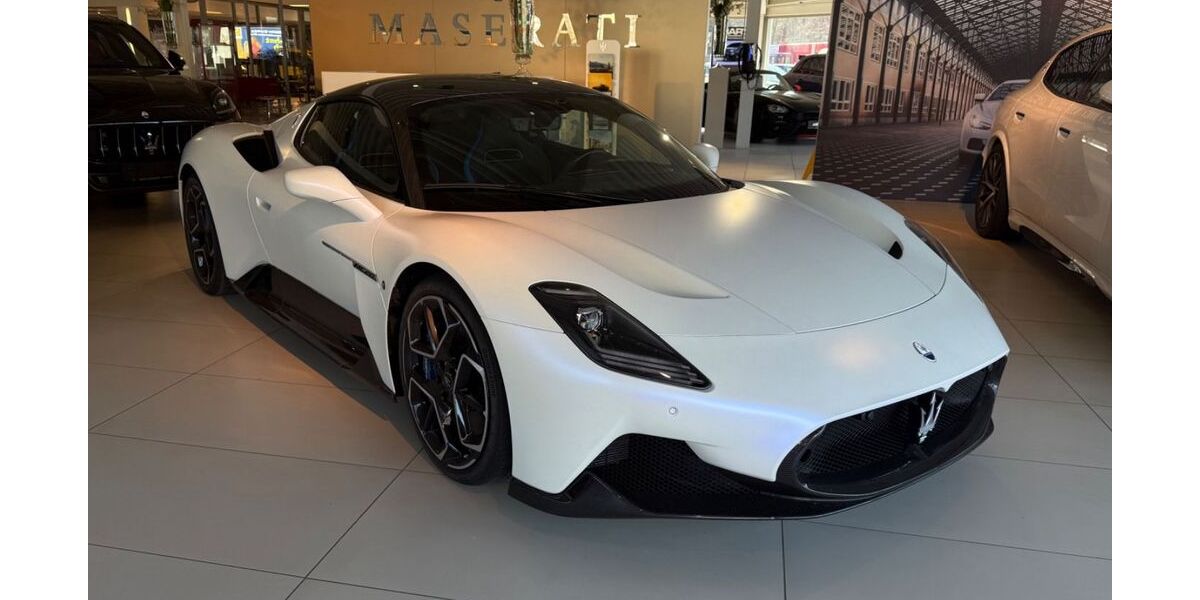 Maserati MC20 4.260 km 229.900 &euro; Ingolstadt 85053