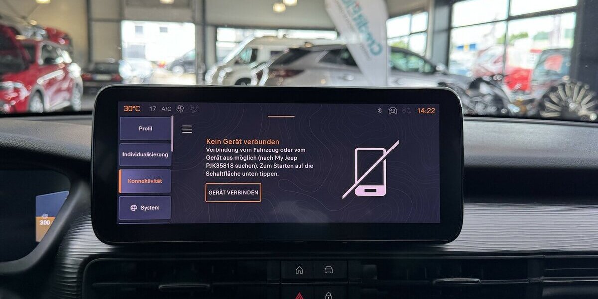 Jeep Avenger 1.2 Altitude Kamera JBL Soundsystem 55.570 km 16.320 &euro; Lich 35423