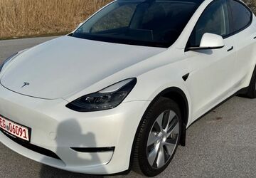 Tesla Model Y 92.134 km 29.900 &euro; Außernzell 94532