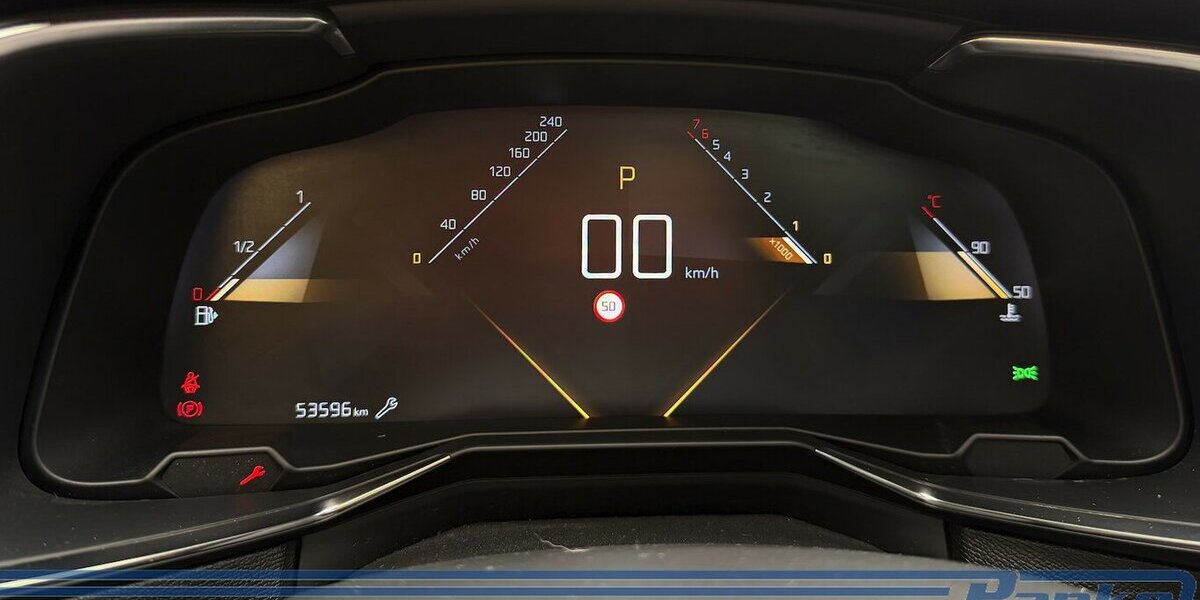 DS Automobiles DS7 Crossback Rivoli + 53.555 km 27.990 &euro; Berlin 13187