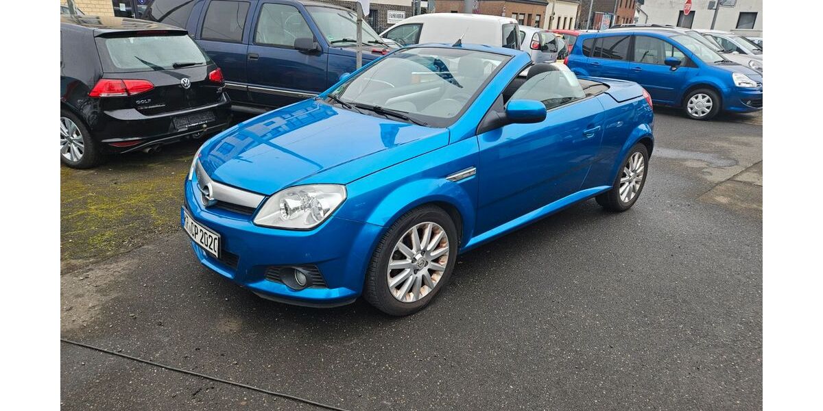 Opel Tigra 112.000 km 1.499 &euro; Krefeld 47807