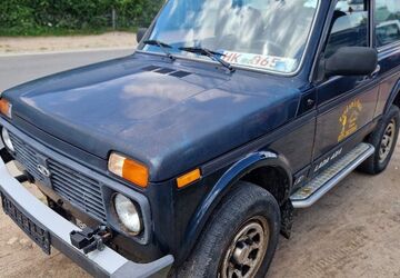 Lada Niva 133.000 km 2.300 &euro; Schneverdingen 29640