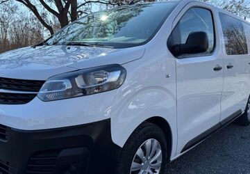 Opel Vivaro 198.000 km 14.278 &euro; Schkopau 06258