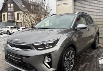 Kia Stonic 20.500 km 21.400 &euro; Wiesbaden 65199