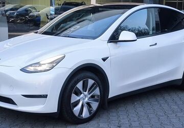 Tesla Model Y 97.523 km 28.950 &euro; Dieburg 64807