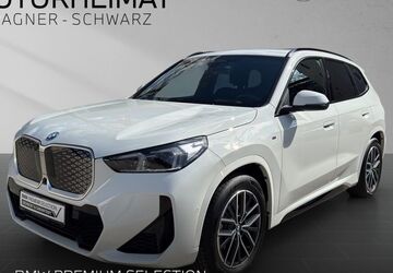 BMW iX1 23.100 km 49.890 &euro; Traunstein 83278