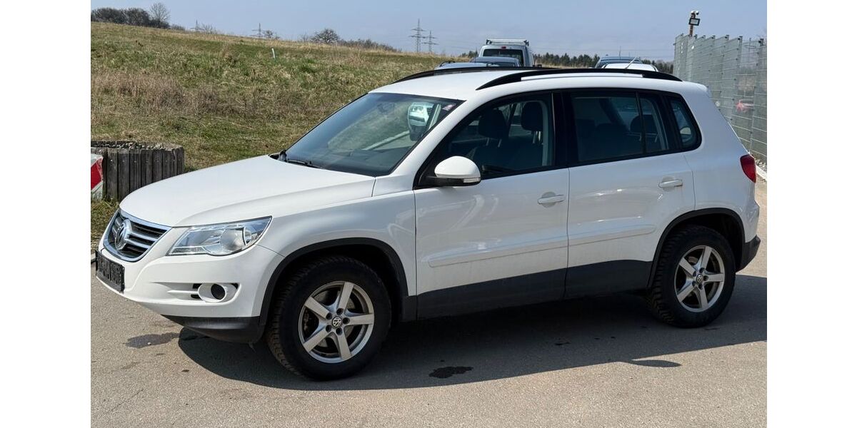 VW Tiguan 215.000 km 4.350 &euro; Dotternhausen 72359