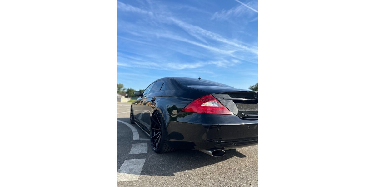 Mercedes-Benz CLS 320 180.000 km 8.999 &euro; Schliengen 79418