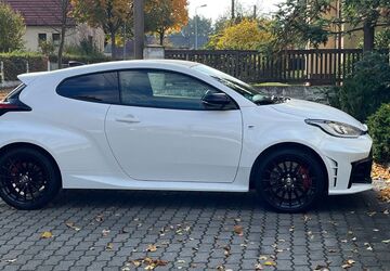 Toyota Yaris 20.900 km 42.490 &euro; Kesselsdorf 01723