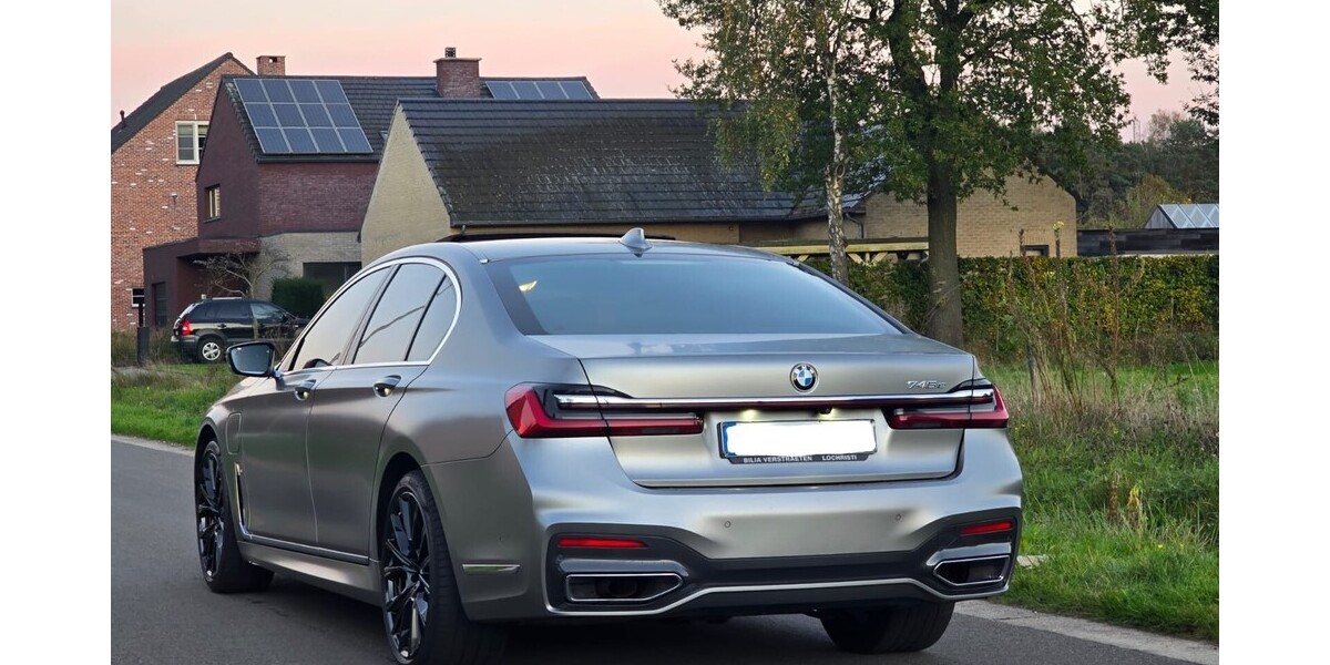 BMW 745e benzine electrick 196.000 km 40.000 &euro; Heusden-Zolder 