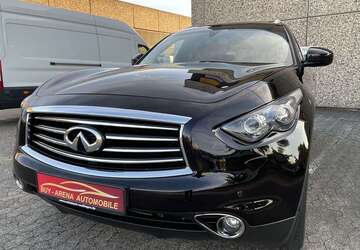 INFINITI QX70 250.000 km 13.900 &euro; Essen 45356