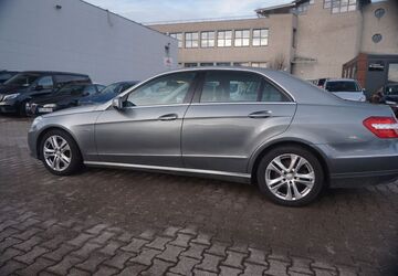 Mercedes-Benz E 220 240.000 km 8.750 &euro; Nufringen/Stuttgart 71154