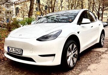 Tesla Model Y 39.500 km 39.500 &euro; München 80336