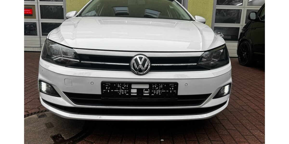VW Polo 56.541 km 10.990 &euro; Berlin 10178