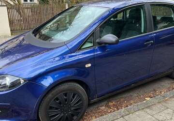 Seat Altea 167.000 km 2.200 &euro; München 81925