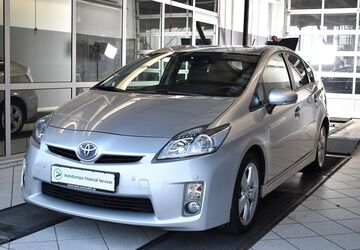 Toyota Prius 152.610 km 9.650 &euro; Bad Friedrichshall 74177