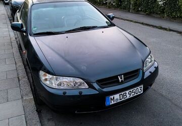 Honda Accord 273.000 km 2.500 &euro; München 80687