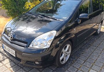 Toyota Corolla Verso 270.670 km 3.300 &euro; Bad Friedrichshall 74177