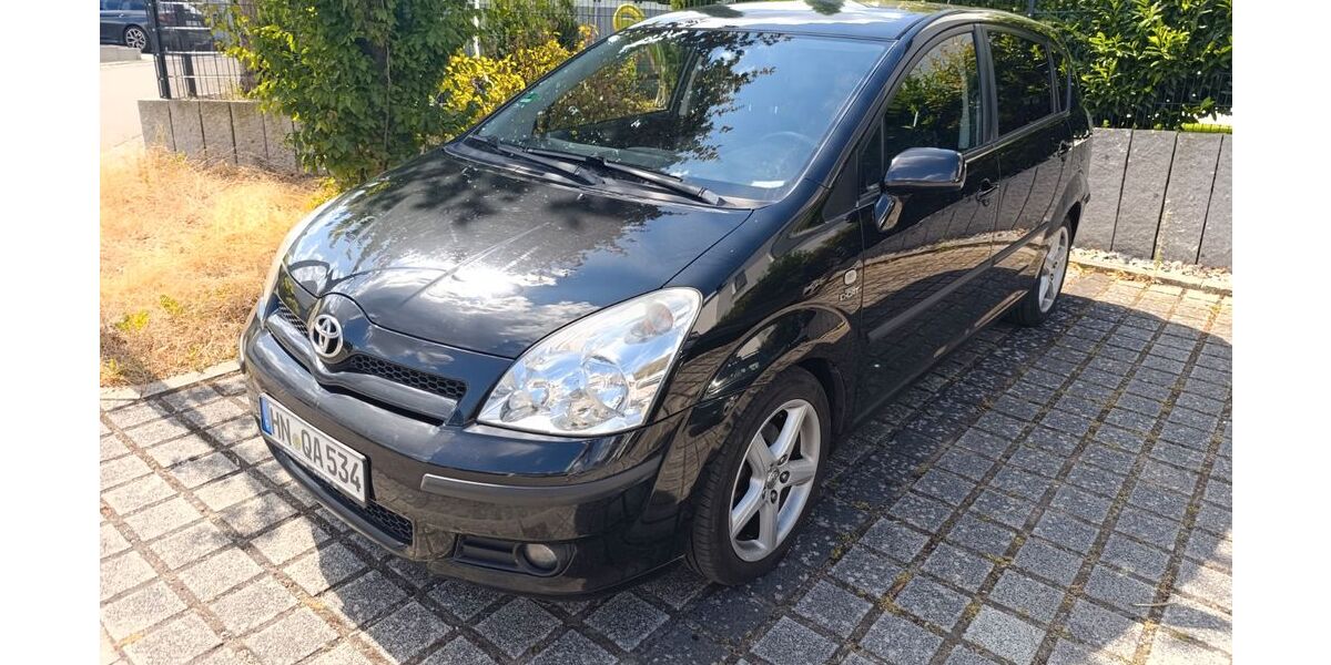 Toyota Corolla Verso 270.670 km 3.300 &euro; Bad Friedrichshall 74177