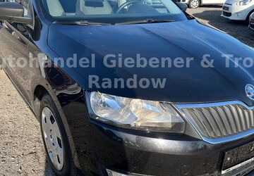 Skoda Rapid 246.000 km 5.500 &euro; Demmin 17109