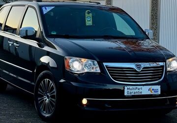 Lancia Voyager 162.000 km 12.977 &euro; Schwarzenbek 21493