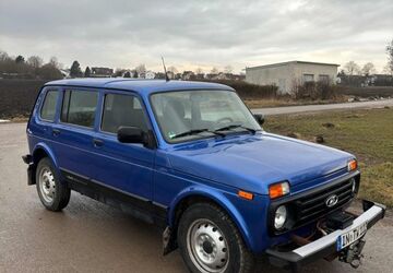 Lada Niva 15.000 km 15.500 &euro; Ingolstadt 85055