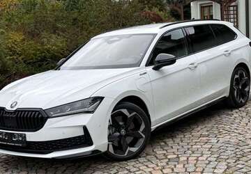 Skoda Superb 9.000 km 45.990 &euro; Schwarzenbach 92720