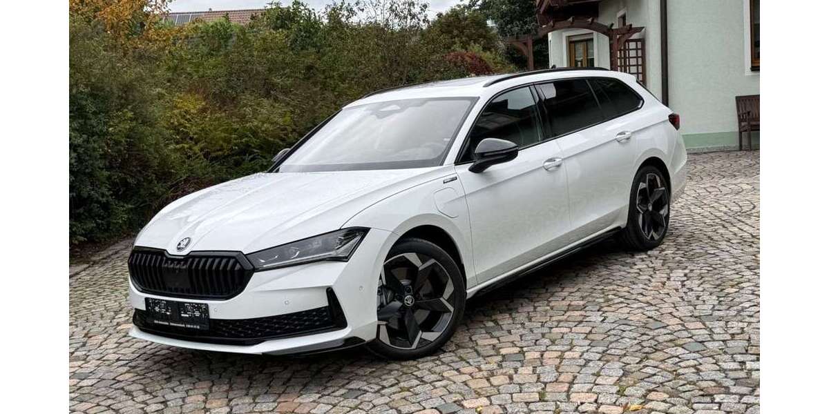 Skoda Superb 9.000 km 45.990 &euro; Schwarzenbach 92720