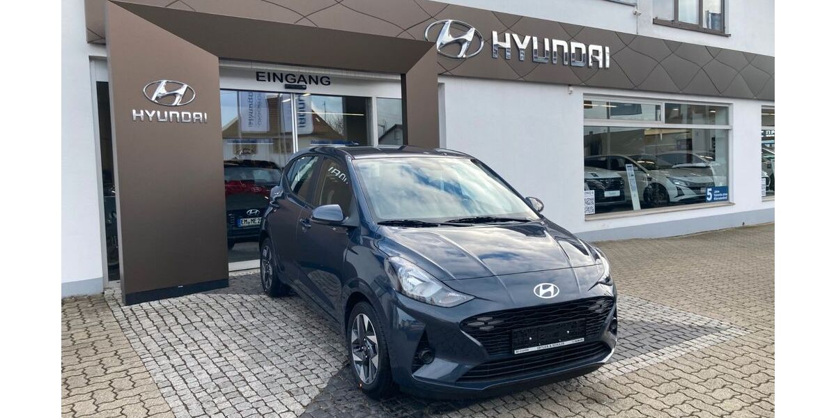 Hyundai i10 3.000 km 17.290 &euro; Emmendingen-Kollmarsreute 79312